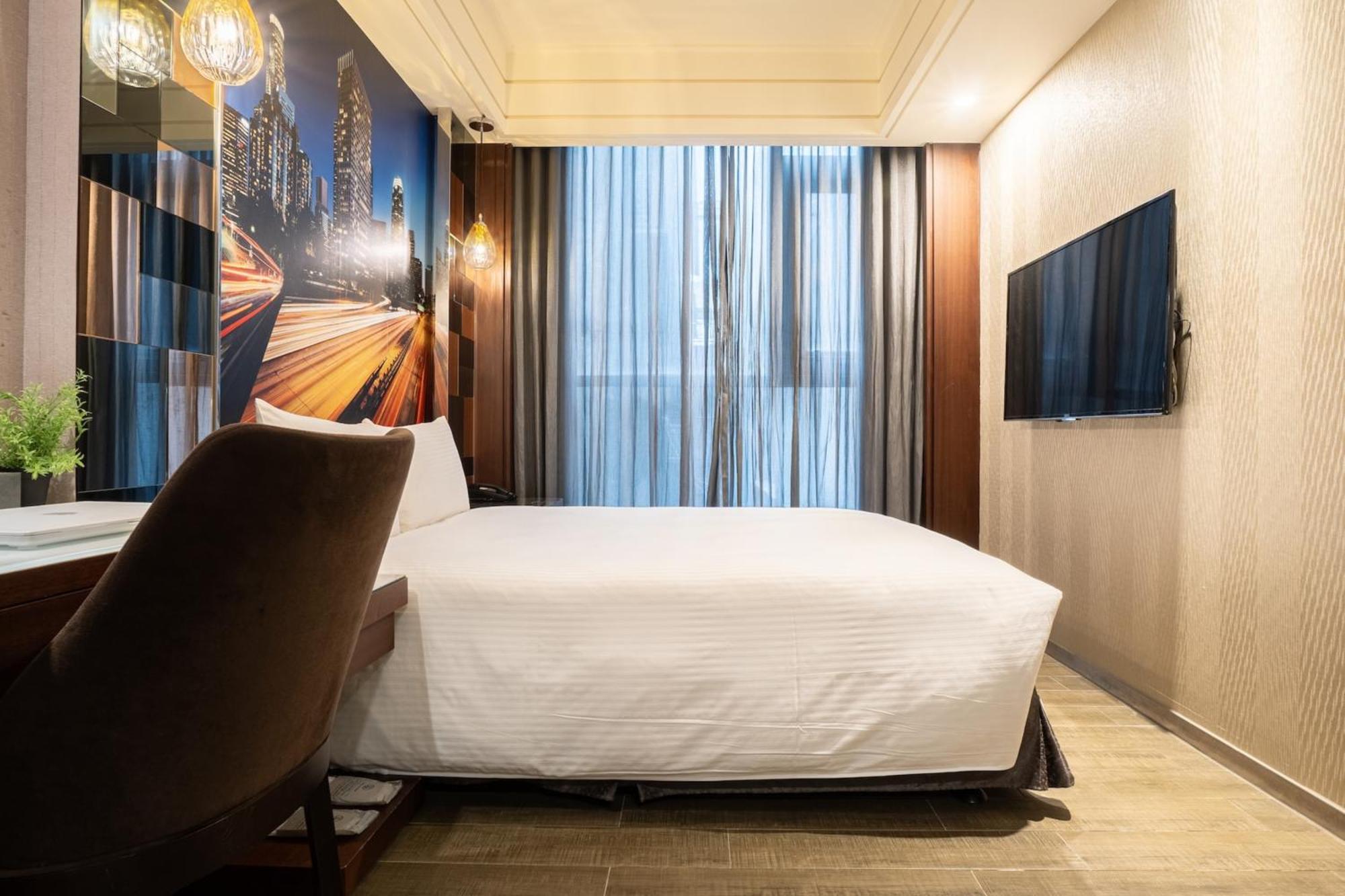 Guide Hotel Taichung Ziyou Exterior foto