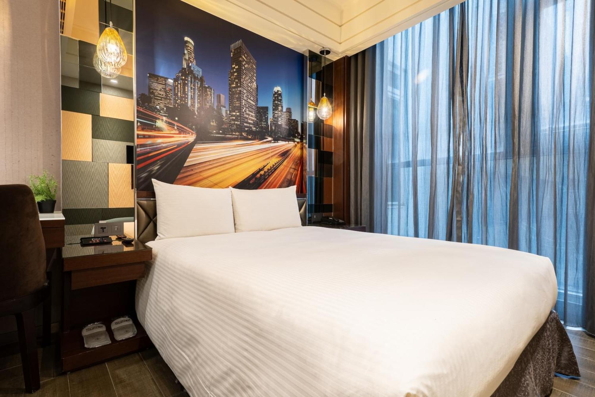 Guide Hotel Taichung Ziyou Exterior foto