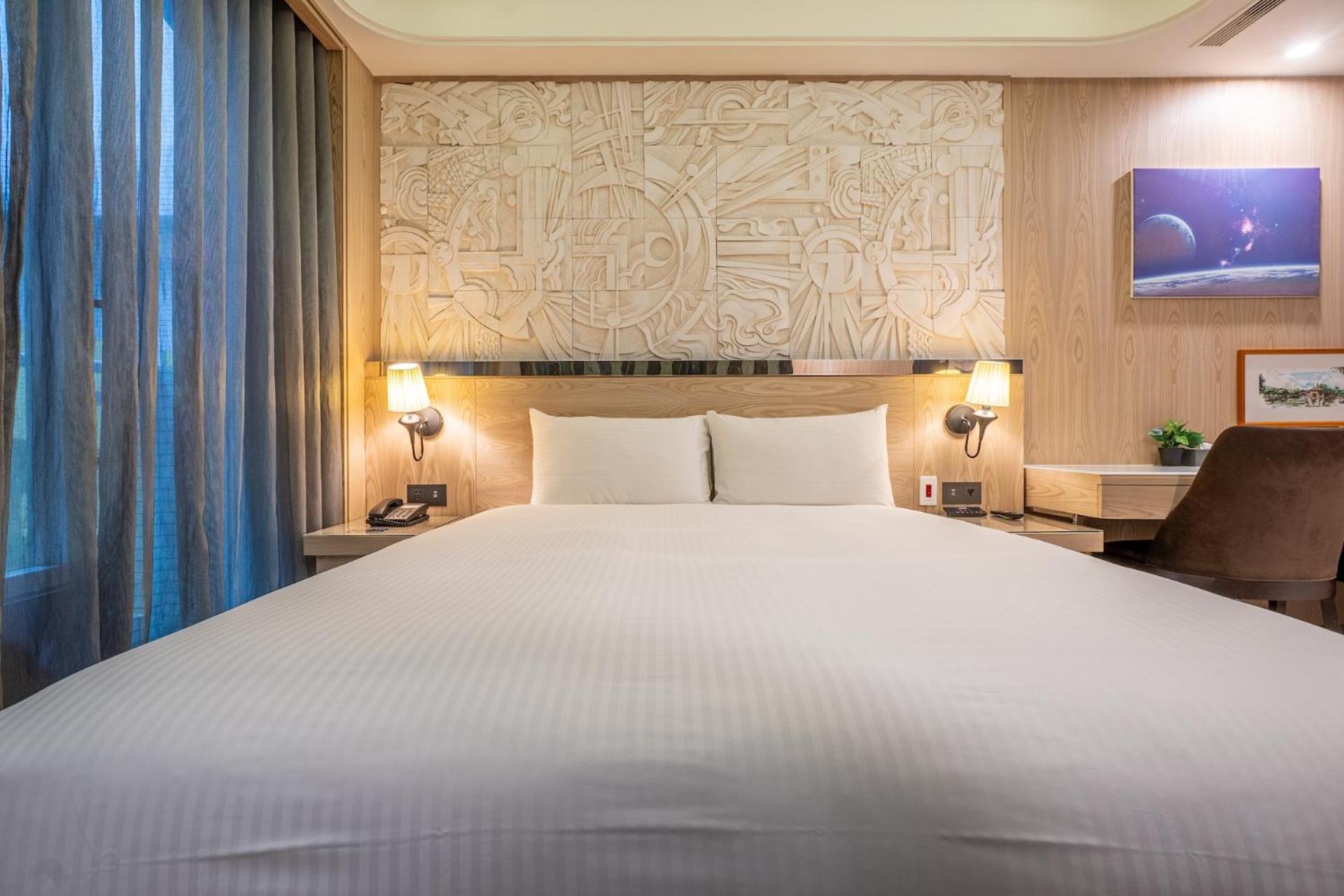 Guide Hotel Taichung Ziyou Exterior foto
